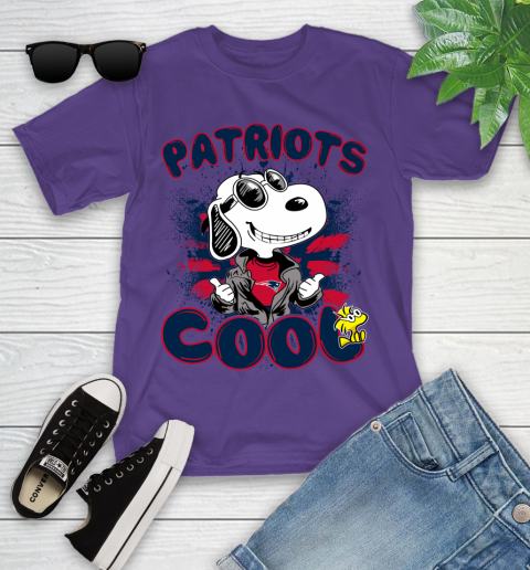 NFL Football New England Patriots Cool Snoopy Shirt Youth T-Shirt 3
