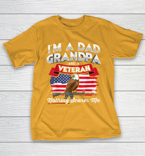 Grandpa Funny Gift Apparel  I'm A Dad Grandpa Veteran Father's Day Gift T-Shirt 2
