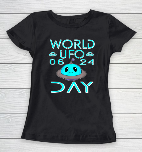 Mens World UFO Day 06 24 Women's T-Shirt
