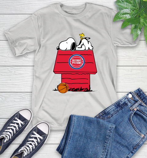 Detroit Pistons NBA Basketball Snoopy Woodstock The Peanuts Movie T-Shirt