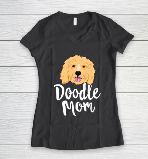 Dog Mom Shirt Doodle Mom T Shirt Women Goldendoodle Dog Puppy Mother Women's V-Neck T-Shirt 6