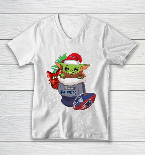 New England Patriots Christmas Baby Yoda Star Wars Funny Happy NFL V-Neck T-Shirt 2