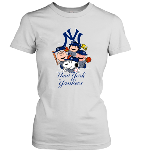 Just A Woman Who Love Snoopy New York Yankees And Halloween Shirt