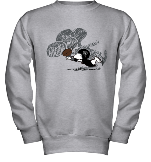 Oakland Raiders Snoopy Plays The Football Game Youth Sweatshirt