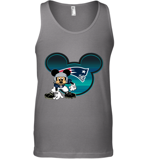 NFL New England Patriots The Heart Mickey Mouse Disney Football T Shirt_000  T-Shirt