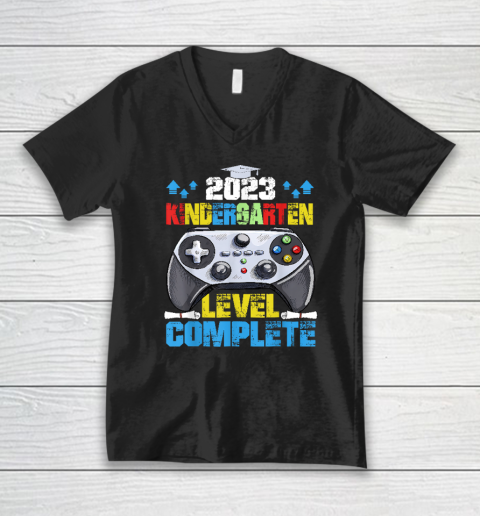 Kindergarten Level Complete Gamer Graduation Class of 2023 V-Neck T-Shirt