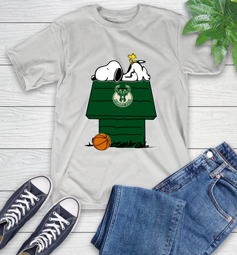 Milwaukee Bucks NBA Basketball Snoopy Woodstock The Peanuts Movie T-Shirt