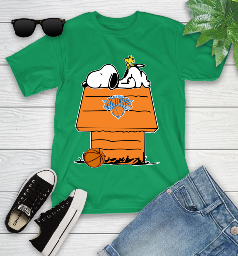 New York Knicks NBA Basketball Snoopy Woodstock The Peanuts Movie Youth T-Shirt 6