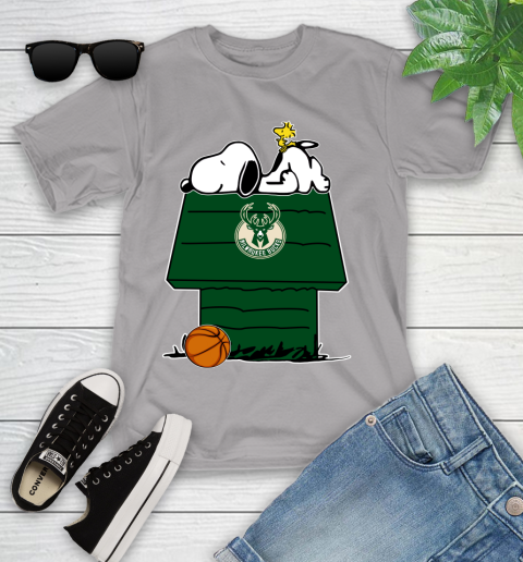 Milwaukee Bucks NBA Basketball Snoopy Woodstock The Peanuts Movie Youth T-Shirt 4