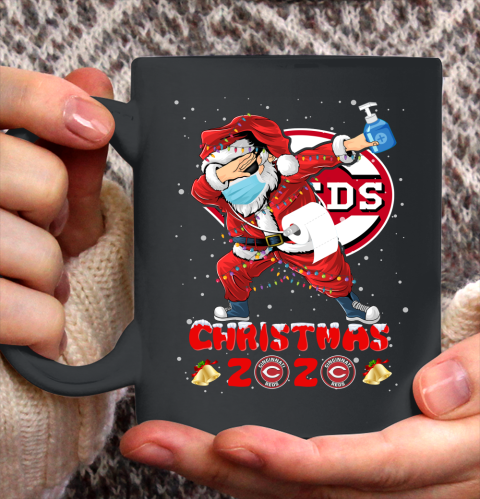 Cincinnati Reds Funny Santa Claus Dabbing Christmas 2020 MLB Ceramic Mug 11oz