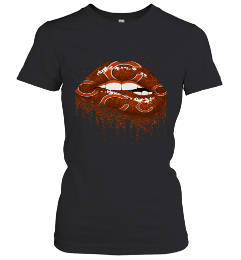Biting Glossy Lips Sexy Chicago Bears NFL Football Women's T-Shirt