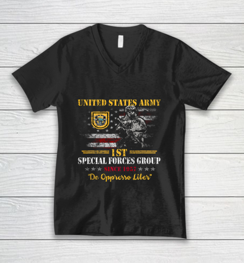 Veteran Shirt 1st Special Forces Group Veteran 1st SFG Shirt 4th of July V-Neck T-Shirt