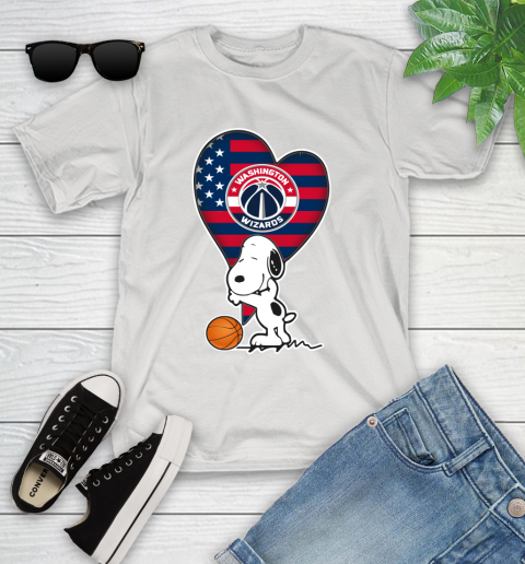 Washington Wizards NBA Basketball The Peanuts Movie Adorable Snoopy Youth T-Shirt