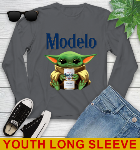 Star Wars Baby Yoda Hugs Modelo Especial Beer Shirt 130