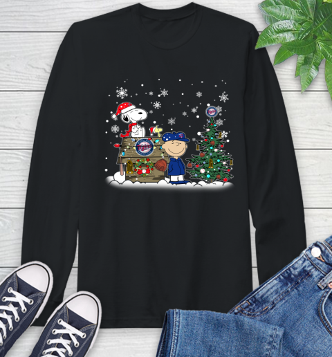 MLB Minnesota Twins Snoopy Charlie Brown Christmas Baseball Commissioner's Trophy Long Sleeve T-Shirt