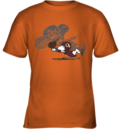 jcr1 washington redskins snoopy plays the football game youth t shirt 26 front safety orange
