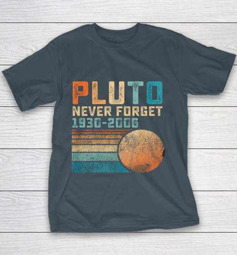 Pluto Never Forget Youth T-Shirt 5