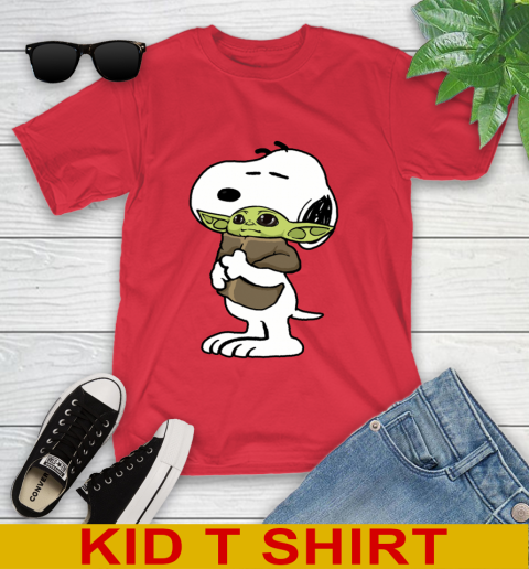 Snoopy Hugging Baby Yoda Shirt 110