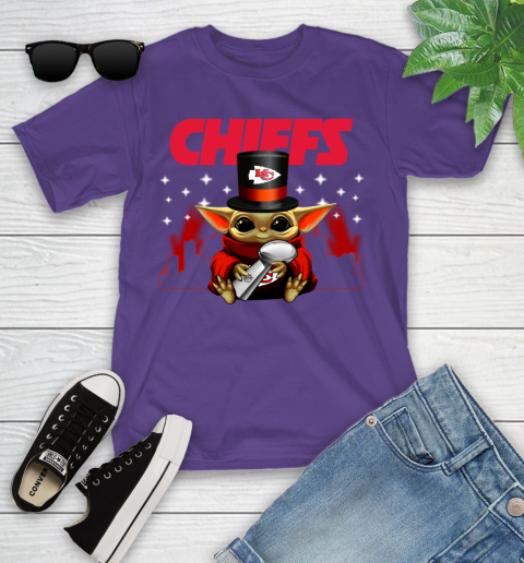 Super Bowl Baby Yoda Loves The Kansas City Chiefs Star Wars NFL Shirts 96