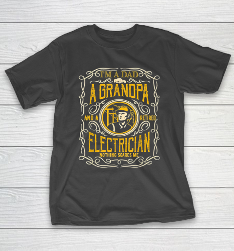 Grandpa Funny Gift Apparel  I'm A Dad Grandpa Retro Retired Electrician T-Shirt