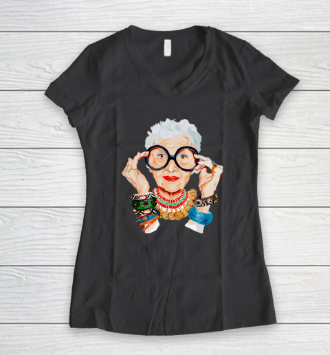 Iris Apfel Women's V-Neck T-Shirt 4