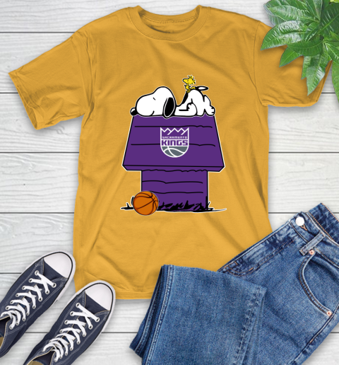 Sacramento Kings NBA Basketball Snoopy Woodstock The Peanuts Movie T-Shirt 3