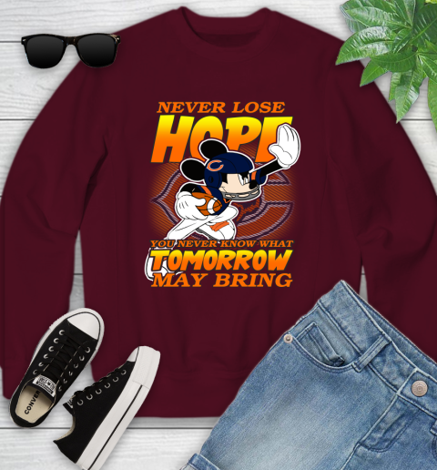 Chicago Bears NFL Football Mickey Disney Never Lose Hope Youth Sweatshirt 4
