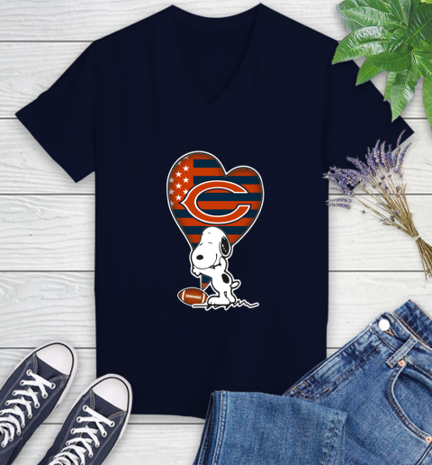 Chicago Bears NFL Football The Peanuts Movie Adorable Snoopy Women's V-Neck T-Shirt 3
