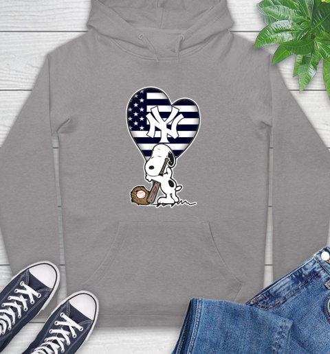 New York Yankees MLB Baseball The Peanuts Movie Adorable Snoopy Hoodie 6