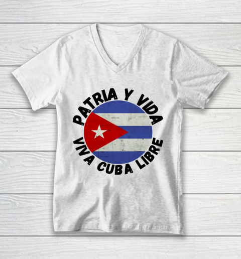 Patria Y Vida Viva Cuba Libre SOS CUba Free Cuba V-Neck T-Shirt