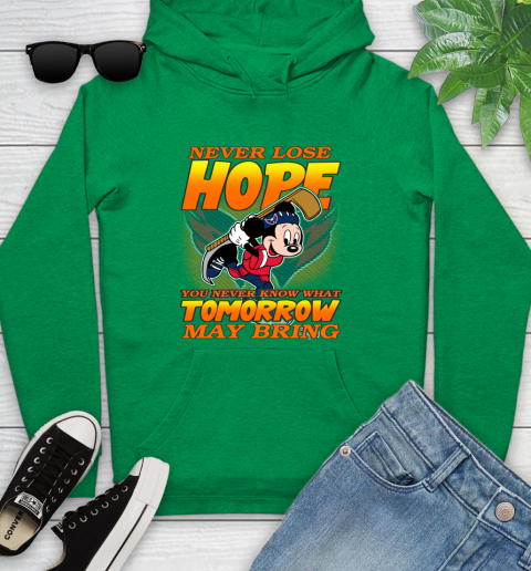 Washington Capitals NHL Hockey ootball Mickey Disney Never Lose Hope Youth Hoodie 9