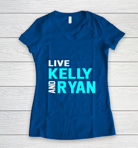 Live Kelly And Ryan Holiday Women's V-Neck T-Shirt 7