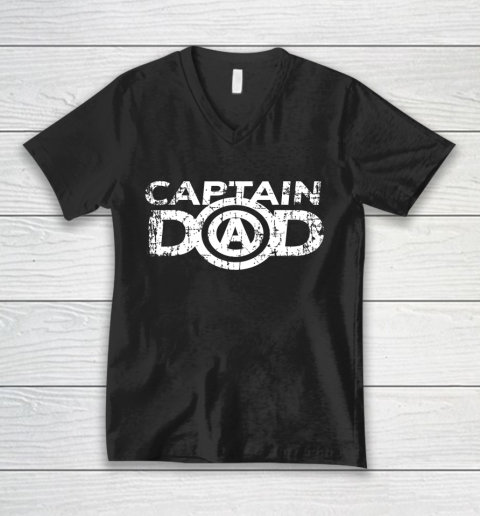 Father's Day Dad's Birthday Gift Captain Dad V-Neck T-Shirt