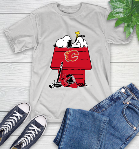 Calgary Flames NHL Hockey Snoopy Woodstock The Peanuts Movie T-Shirt