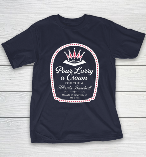Atlanta Braves Pour Larry A Crown Youth T-Shirt 2