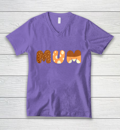 Bluey Mum for moms on Mother Day Chili V-Neck T-Shirt 8