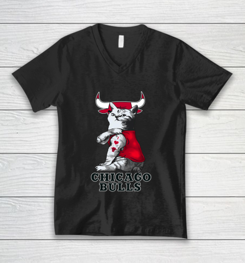 NBA Basketball My Cat Loves Chicago Bulls V-Neck T-Shirt