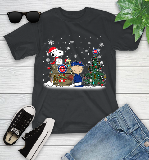MLB Chicago Cubs Snoopy Charlie Brown Christmas Baseball Commissioner's Trophy Youth T-Shirt