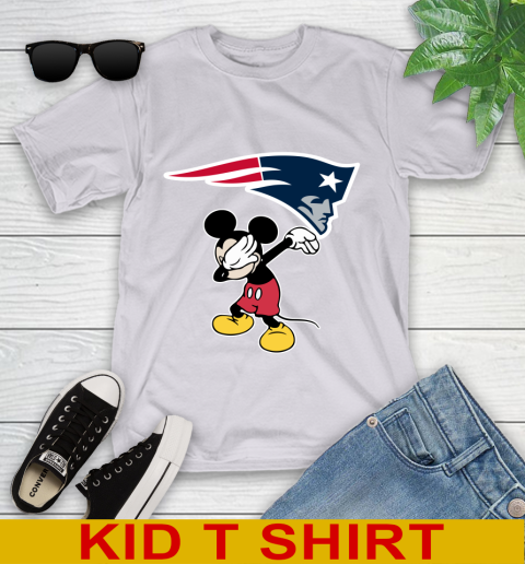 New England Patriots NFL Football Dabbing Mickey Disney Sports Youth T-Shirt 5