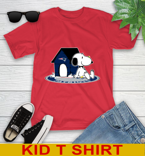 NFL Football New England Patriots Snoopy The Peanuts Movie Shirt Youth T-Shirt 10
