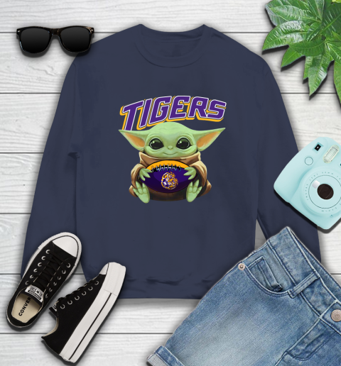 Baby Yoda Loves The LSU Tigers Star Wars NCAA Shirt 27