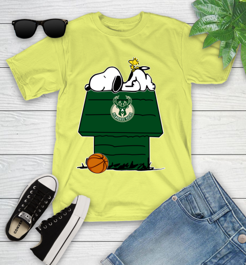 Milwaukee Bucks NBA Basketball Snoopy Woodstock The Peanuts Movie Youth T-Shirt 8