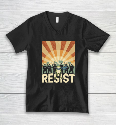 Resist Police Portland Frog Protest Retro Vintage Shirt V-Neck T-Shirt