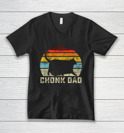Chonk Cat Dad Scale Meme Funny Retro Style Daddy Cats Memes V-Neck T-Shirt