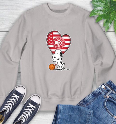 Atlanta Hawks NBA Basketball The Peanuts Movie Adorable Snoopy Sweatshirt 12