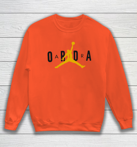 University gold hotsell sweatshirt