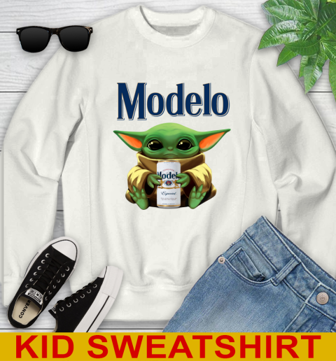 Star Wars Baby Yoda Hugs Modelo Especial Beer Shirt 113