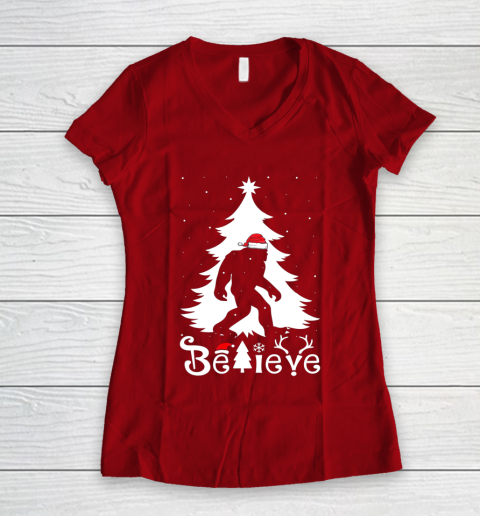 Bigfoot Christmas Gifts For Men Boys Girls Funny Christmas Women's V-Neck T-Shirt 8