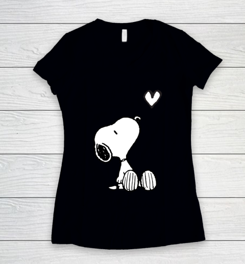 Peanuts Valentine Snoopy Heart Women's V-Neck T-Shirt