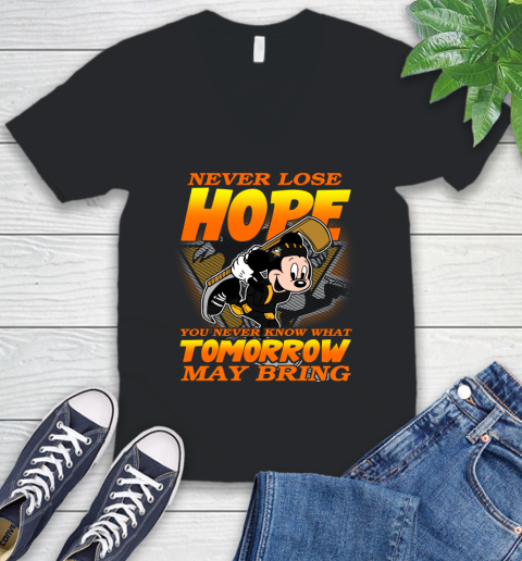 Pittsburgh Penguins NHL Hockey ootball Mickey Disney Never Lose Hope V-Neck T-Shirt